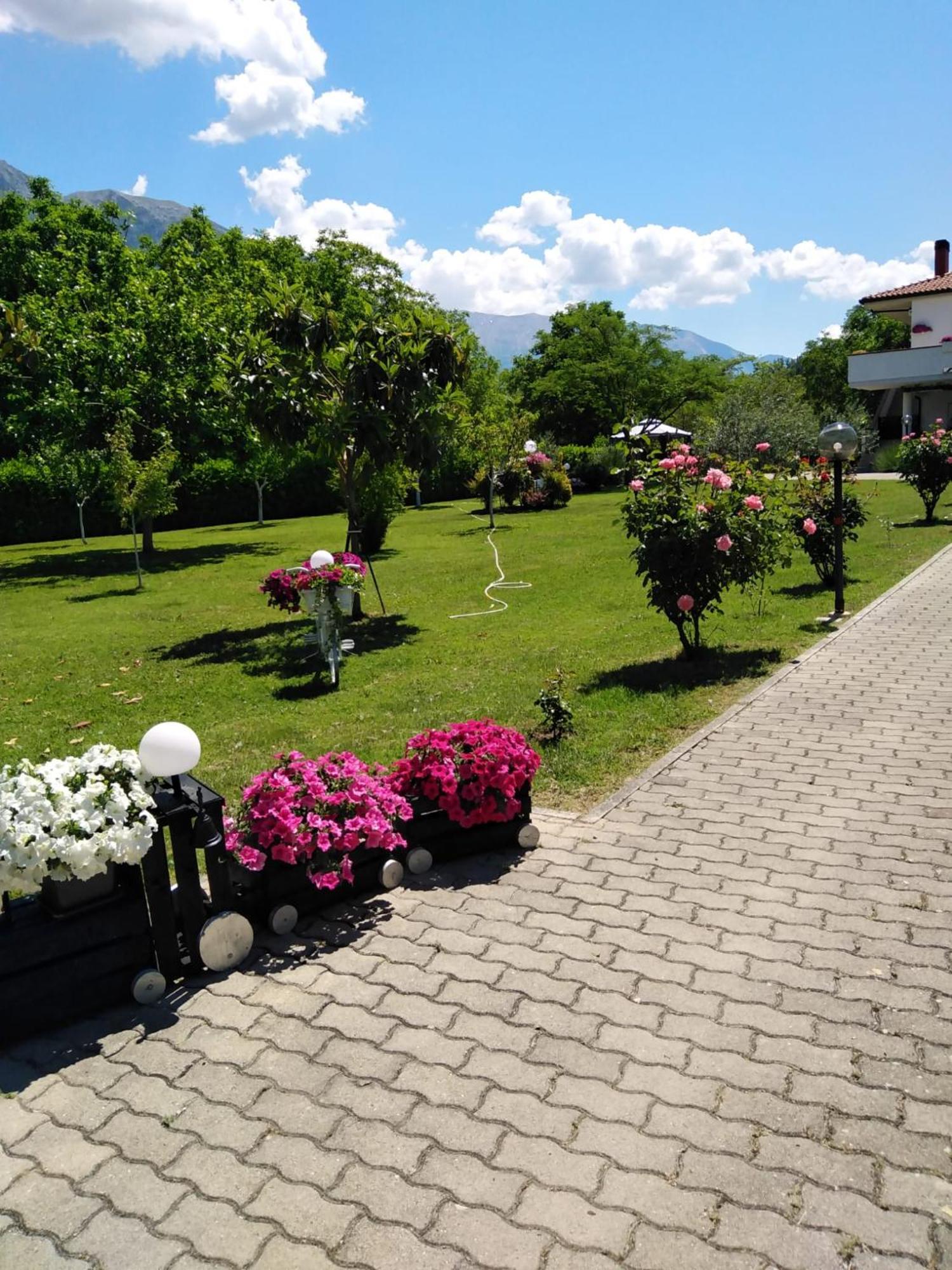 Parco Delle Rose Villa Sulmona Kültér fotó